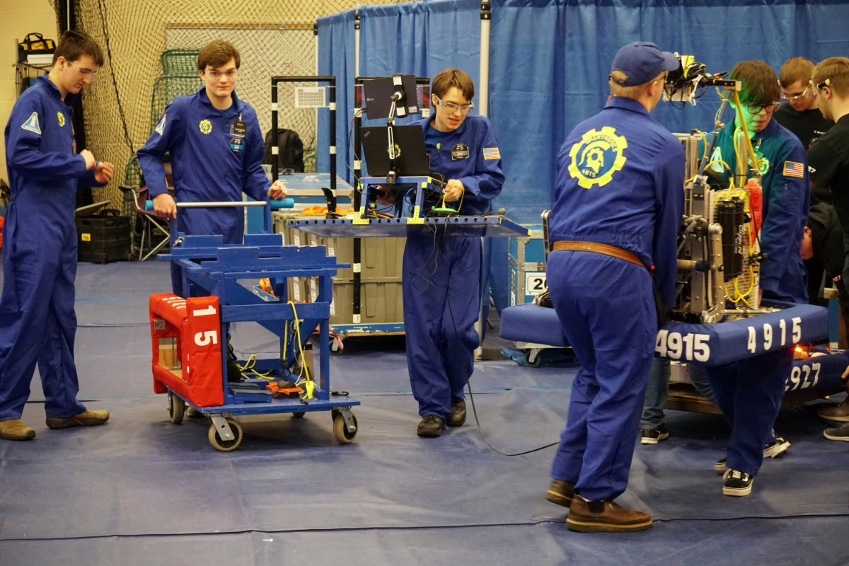 Spartronics drive team at Auburn Mountainview